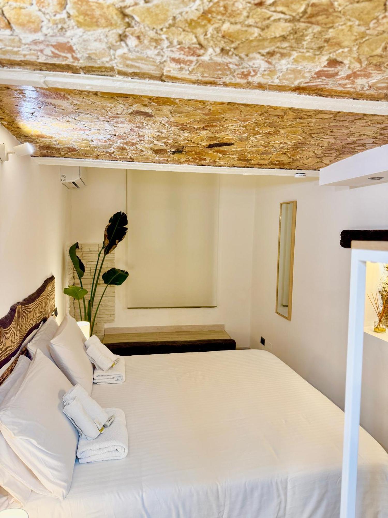 Luxury Stay Palermo Suite Con Spa Privata Vicino Stazione Экстерьер фото